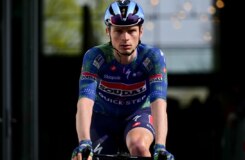 Stan Van Tricht sprint naar winst in zevende editie van Kemmel Koerse: "Ik verraste mezelf, want had nog behoorlijk veel over"