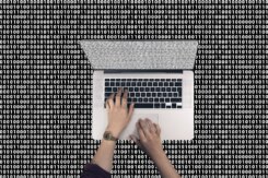 Websites één voor één weer online na beveiligingsupdate om lekken in PHP te herstellen