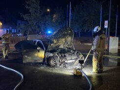 Brandende wagen Tielt