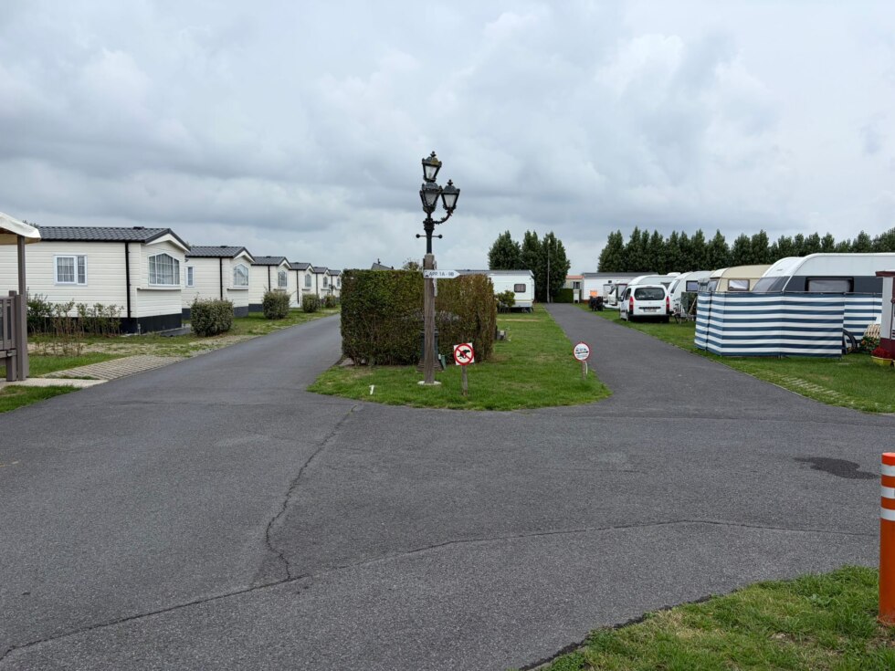Camping Metsu