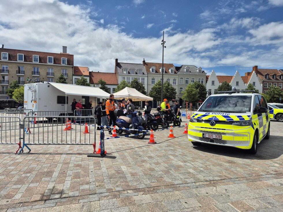 Controle tweewielers Brugge 2
