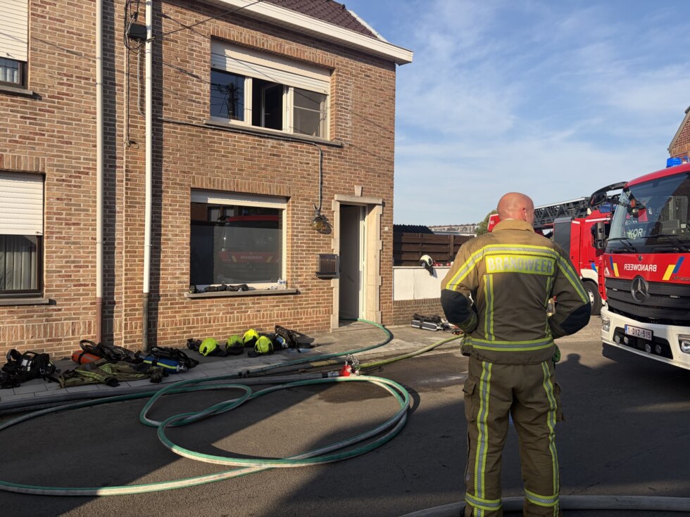 Woning onbewoonbaar na zware brand in Menen