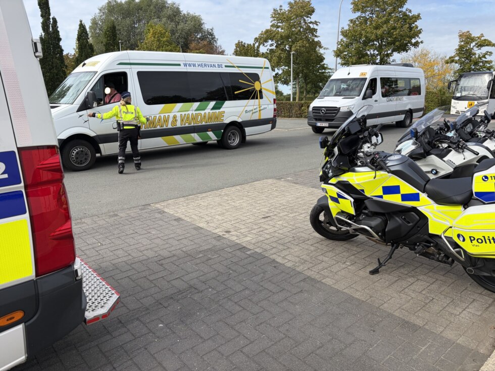 Geen inbreuken bij controle van 49 buschauffeurs van leerlingenvervoer in Kortrijk