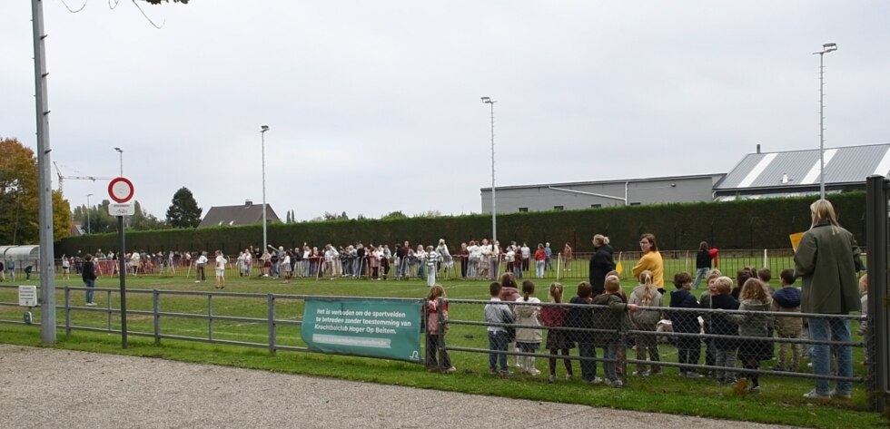 Zo'n 240 leerlingen van basisschool geëvacueerd na gaslek in Beitem
