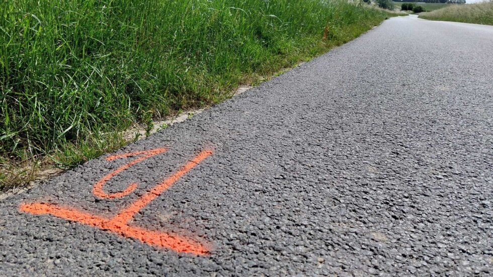 Man (55) dood aangetroffen met scooter in diepe gracht in Rollegem: "Wetsdokter moet meer duidelijkheid geven over doodsoorzaak"