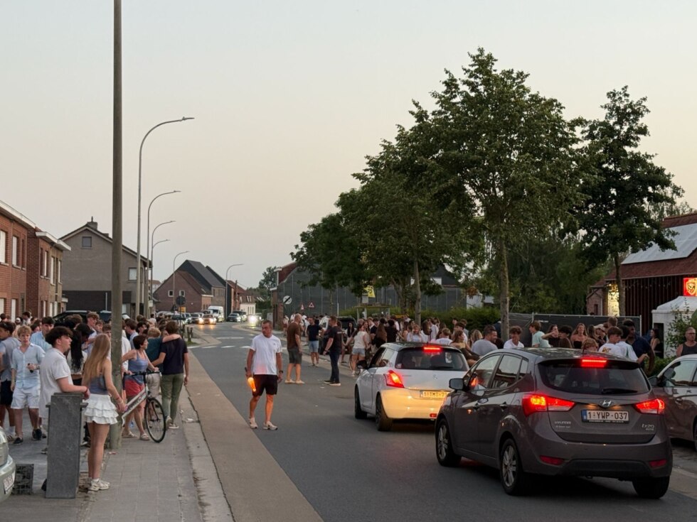 Zomerbar van Chiro in Langemark stopgezet nadat 3x zoveel volk komt opdagen en vechtpartij