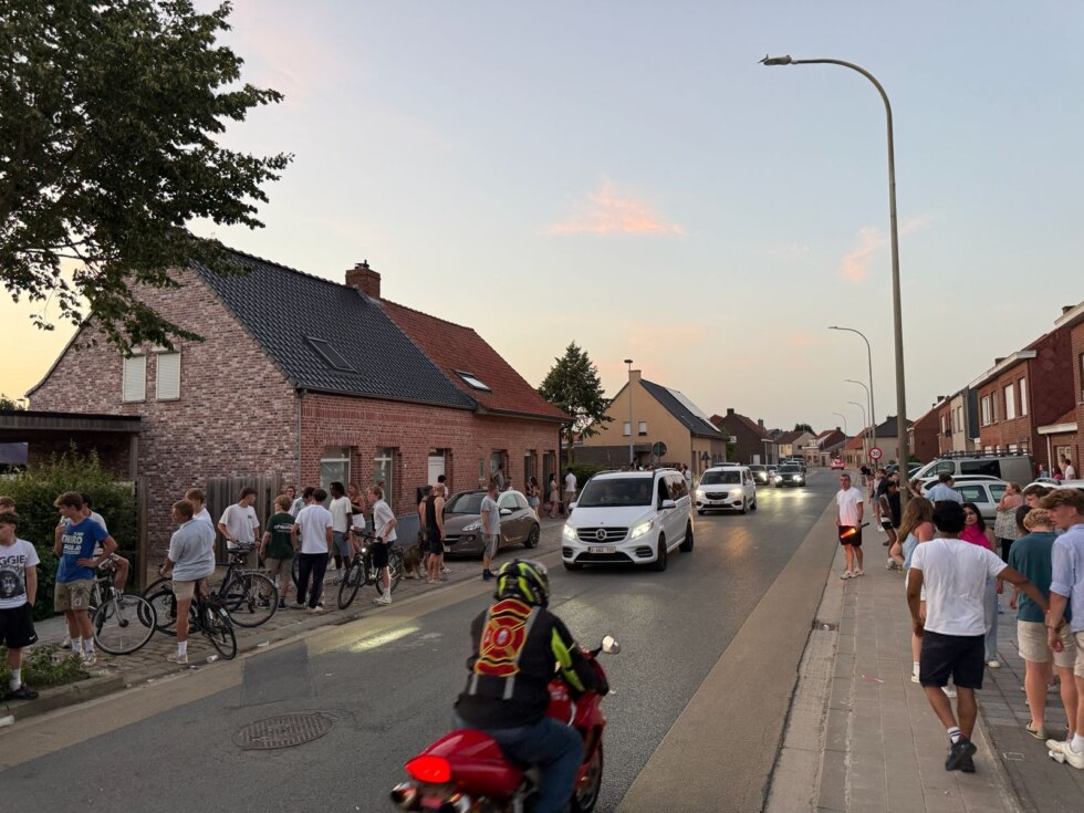 Zomerbar van Chiro in Langemark stopgezet nadat 3x zoveel volk komt opdagen en vechtpartij