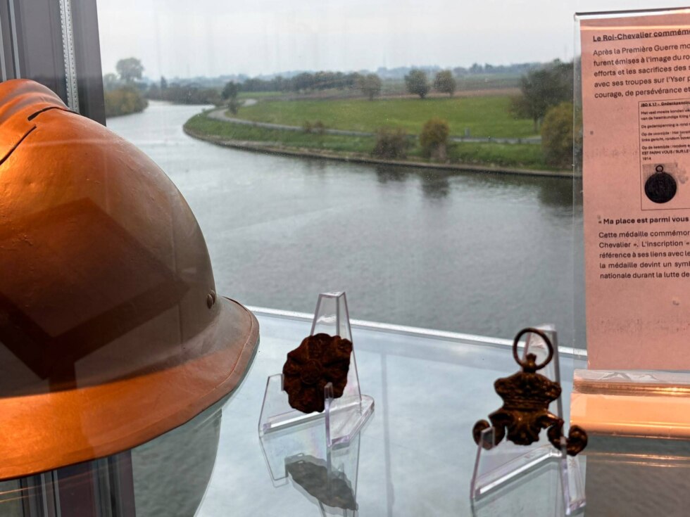 Opmerkelijke expo in Diksmuide brengt vondsten van metaaldetector tot leven