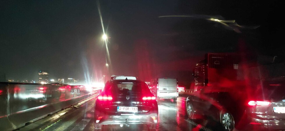 File op E403 in Roeselare-Izegem na ongeval