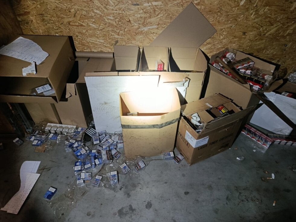 Illegale sigarettenfabriek 6