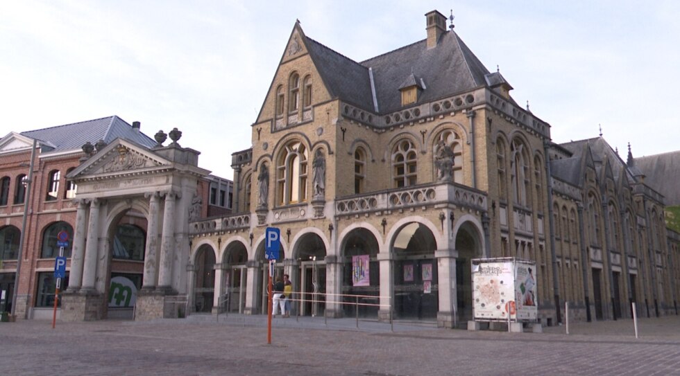 Schouwburg1