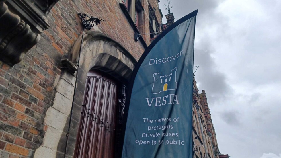Vestalia 1