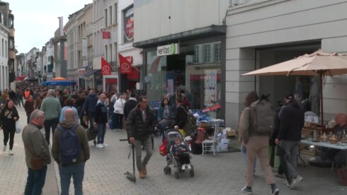 2025-06-08 - 702_N_sinksenrommelmarktMETSVO_20250608143637.mp4 - VCysvvZJx_0.jpg