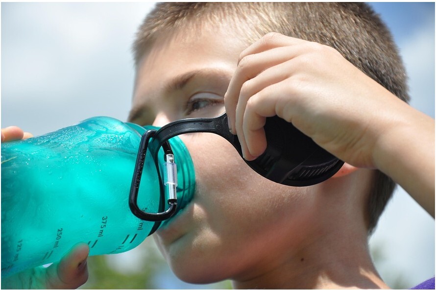 Drinken water