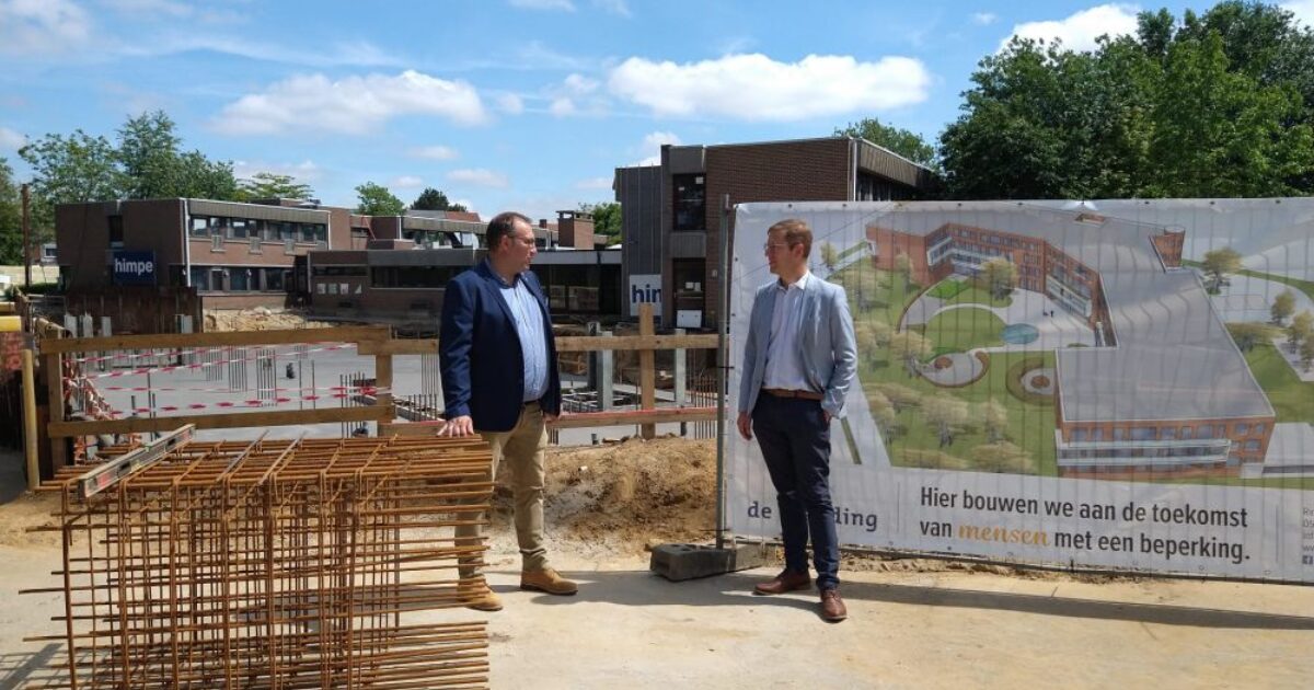 Eerste steenlegging van nieuwbouw de branding in… | Focus en WTV