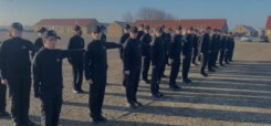 2023-02-07 00:00:00 - Drill voor jongeren op legerkamp als voorbereiding op job