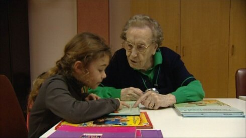 2019-01-14 00:00:00 - RETRO: 100-jarige aan de slag als leesjuf