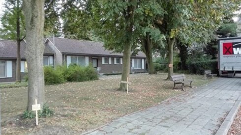 2016-10-04 00:00:00 - Protest tegen bomenkap in Aarsele