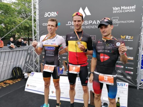 2021-08-22 00:00:00 - West-Vlamingen grijpen naast winst op BK 1/2 triatlon