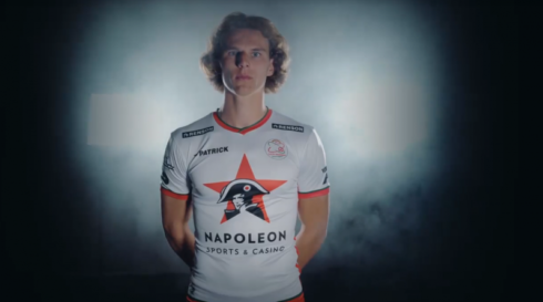 2020-06-10 00:00:00 - Napoleon nieuwe shirtsponsor Essevee