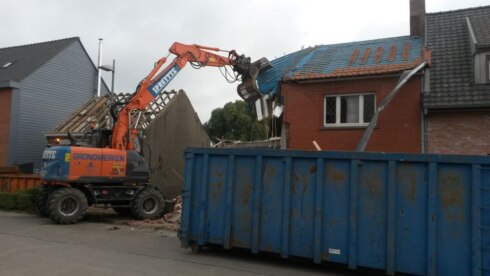 2016-10-28 00:00:00 - Huis gesloopt wegens instortingsgevaar