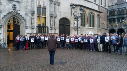 2017-10-25 00:00:00 - Twee protestacties voor Brugse gemeenteraad