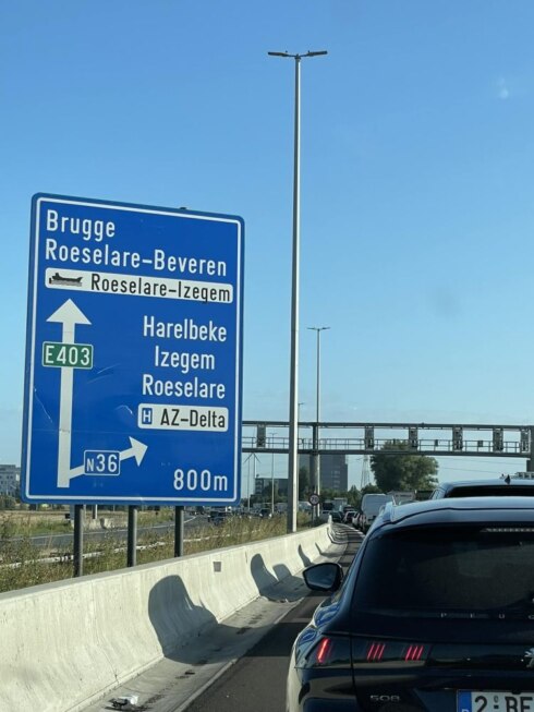 2023-07-10 00:00:00 - Anderhalf uur aanschuiven richting Brugge door werken E403