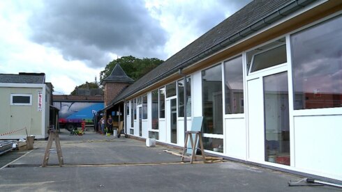 2018-08-30 00:00:00 - Nieuwe school gebouwd door ouders