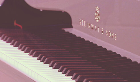2018-05-17 00:00:00 - Retro: Maene bouwt Steinway