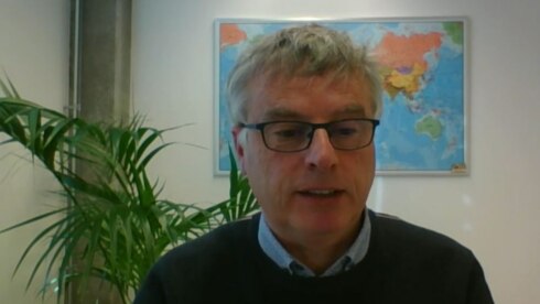 2021-01-22 00:00:00 - Viroloog Johan Neyts: 'Eind dit jaar naar een min of meer normaal leven'