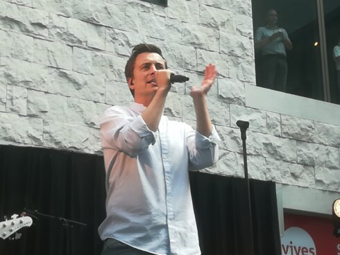 2018-05-30 00:00:00 - Niels Destadsbader stelt nieuwe songs voor