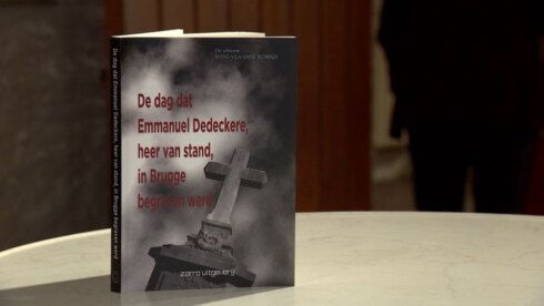 2016-12-17 00:00:00 - 25 auteurs schrijven samen roman