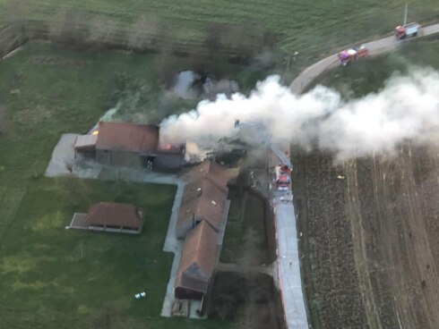 2020-02-07 00:00:00 - Helikopterbeelden tonen brand in Hooglede