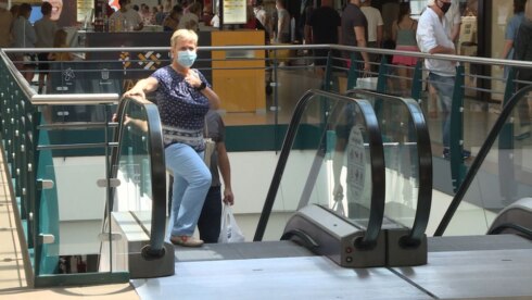 2020-07-12 00:00:00 - Mondmaskerplicht goed opgevolgd in West-Vlaamse winkelcentra en -straten