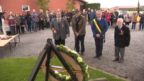 2017-10-22 00:00:00 - Meulebeke herdenkt luchtgevecht Wereldoorlog 1