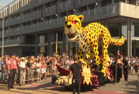 2017-08-27 00:00:00 - Bloemencorso in Blankenberge lokt 100.000 bezoekers