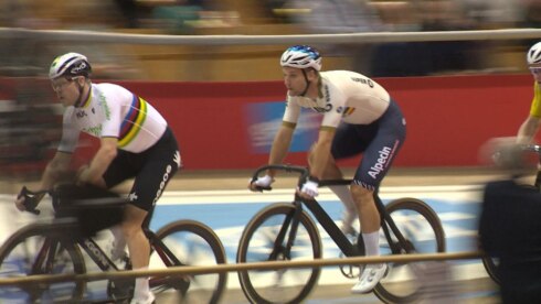 2021-11-21 00:00:00 - Jonas Rickaert, top lead-out en appelsienenplukker