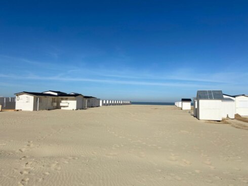2020-03-24 00:00:00 - Stranduitbaters mogen opbouwen onder strikte voorwaarden