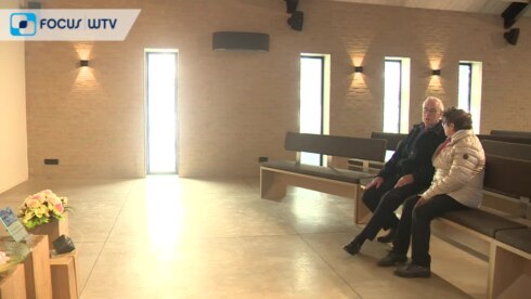 2022-11-01 00:00:00 - Steeds meer mensen kiezen voor afscheidsplechtigheid in aula begrafenisondernemer