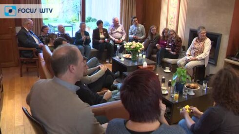 2018-11-04 00:00:00 - Gezinnen stellen huis open voor gesprekken over vrede