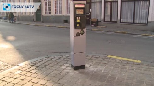 2017-09-22 00:00:00 - Fout in automaten: zo parkeer je in Brugge 4 uur voor 10 cent
