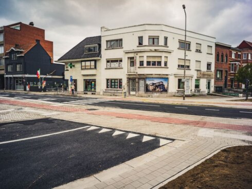 2022-07-08 00:00:00 - Werken verkeersveiligere Aalbeeksesteenweg Kortrijk afgerond