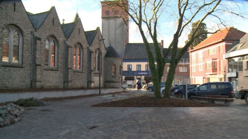 2017-11-24 00:00:00 - Nieuwe dorpskern Aarsele wordt geopend