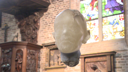 2019-10-11 00:00:00 - Moderne kunst in dialoog met 7 eeuwen familiegeschiedenis