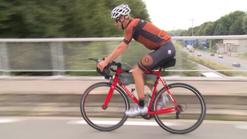 2016-07-27 00:00:00 - 20 uur per dag op de fiets