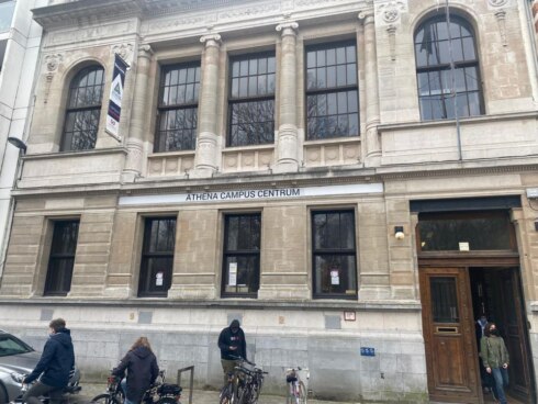 2021-03-23 00:00:00 - Ook drie scholen in Oostende gaan dicht
