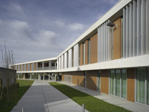 2021-11-28 00:00:00 - Digitaal afstandsonderwijs in Athena Oostende