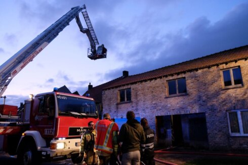 2019-11-12 00:00:00 - Huis loopt zware schade op na brand in Avekapelle