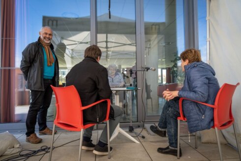 2020-04-16 00:00:00 - Bewoners De Ril spreken familie dankzij babbelbox
