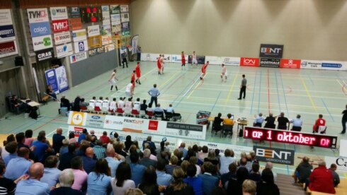 2016-10-02 00:00:00 - Waregem wint vlot van Antwerp